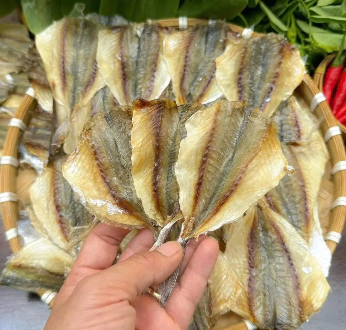 Cá chỉ vàng khô - Ảnh 4